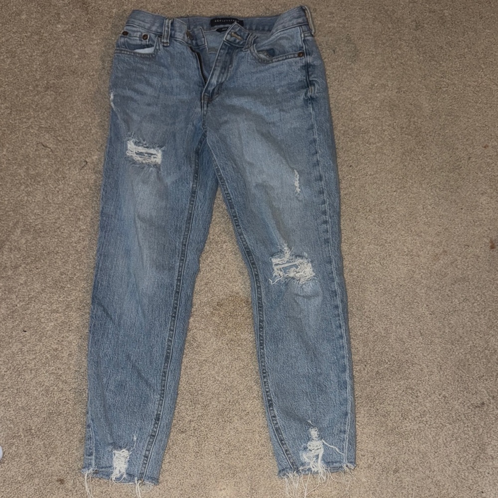 Aeropostale Light Blue Distressed Skinny Jeans (worn but great condition)